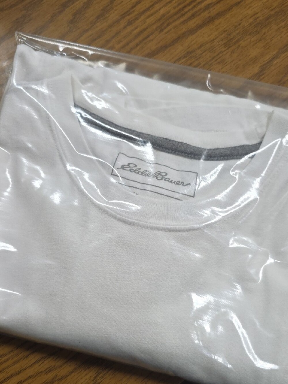 Eddie Bauer TALL White Short-Sleeve Crewneck Tee - Picture 4 of 4